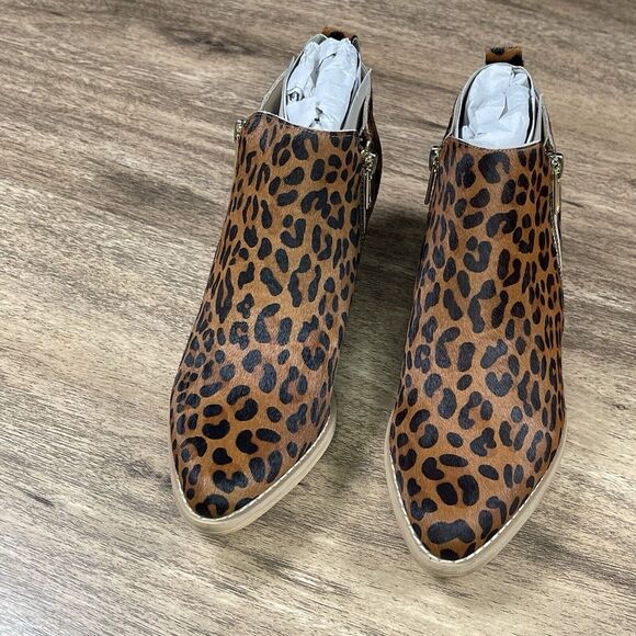 Very Volatile Women's 7 Gracemont Leopard Cheetah Print Leather Ankle Booties - Picture 6 of 8